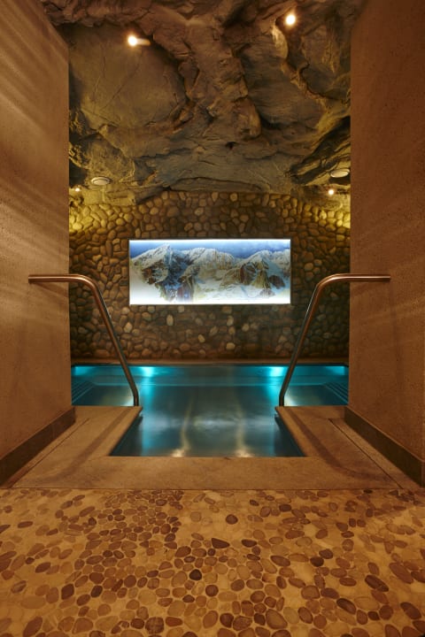 Pool Hotel Sonnenhof