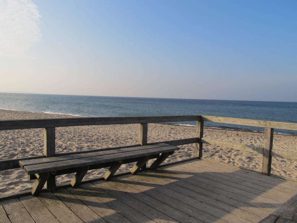 Sonniger Herbsttag am Strand Ferienwohnungen Ferienpark Weissenhäuser Strand