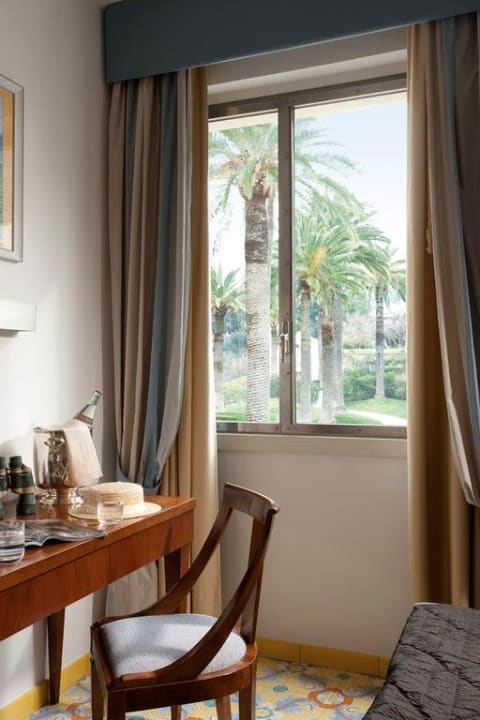 Standard room - Garden view Grand Hotel Angiolieri