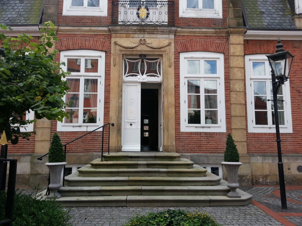 Haus 2 Treppenaufgang Burghotel Haselünne