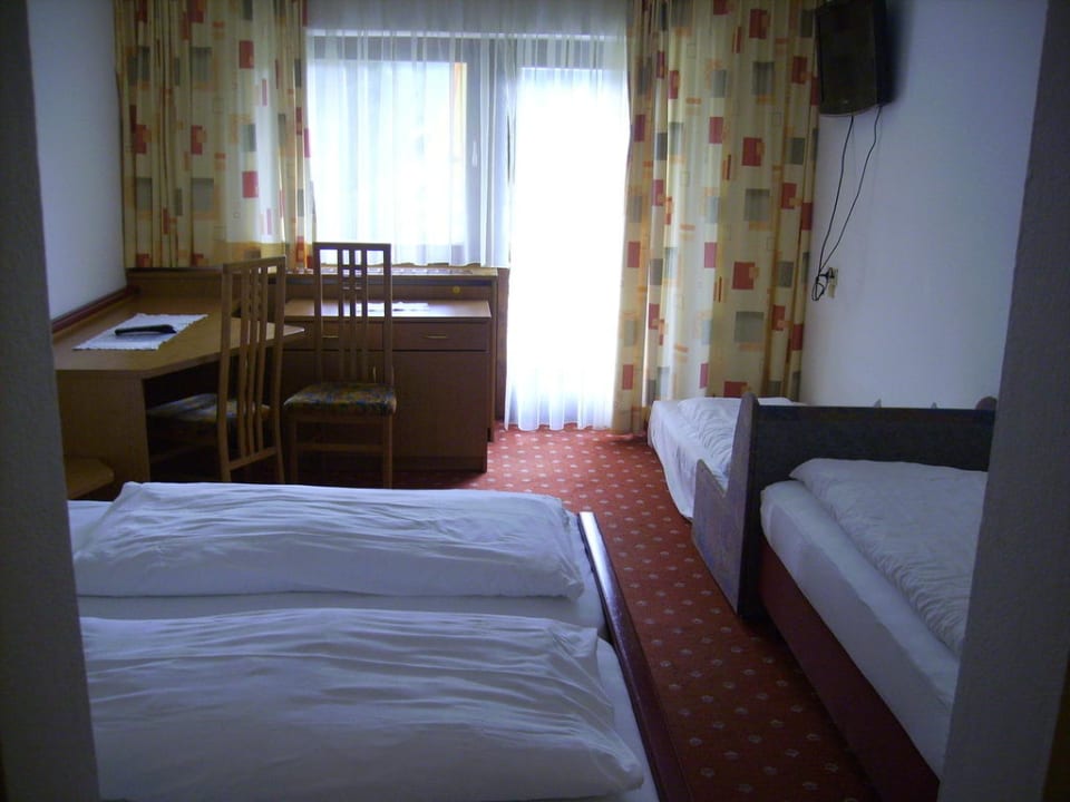 2 Erwachsene und 2 Kinder Hotel Berghof