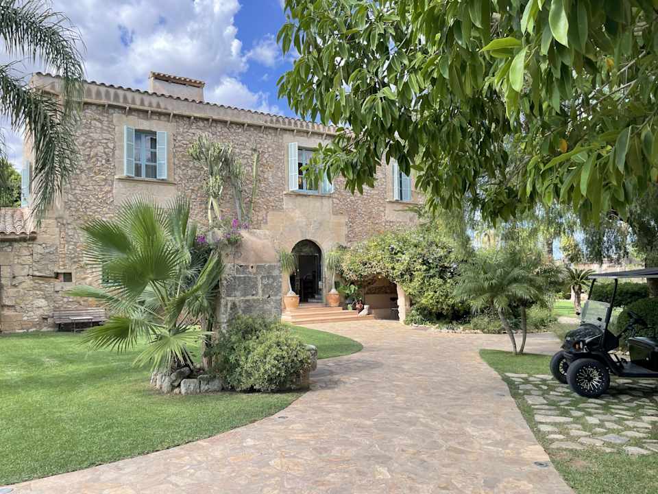 Außenansicht Hotel La Reserva Rotana