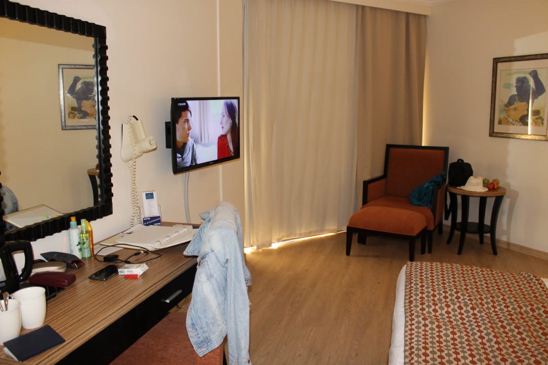 Zimmer Elias Beach Hotel