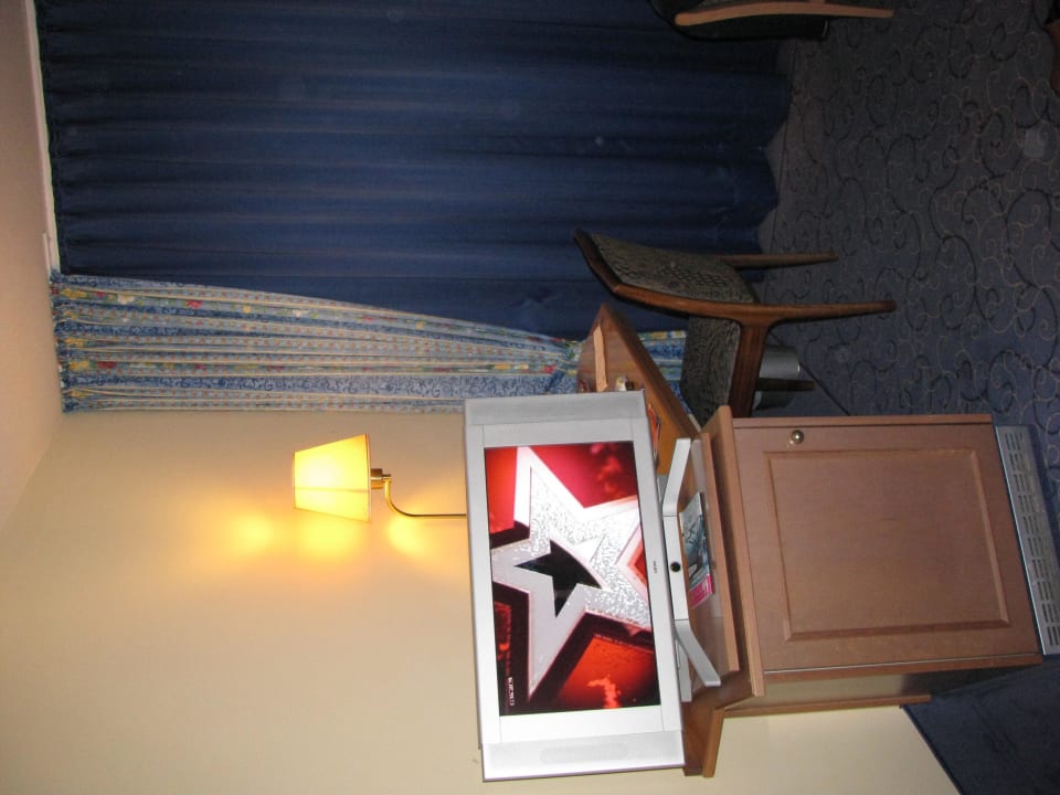 Minibar und Flat TV Best Western Plus Residenzhotel Lueneburg