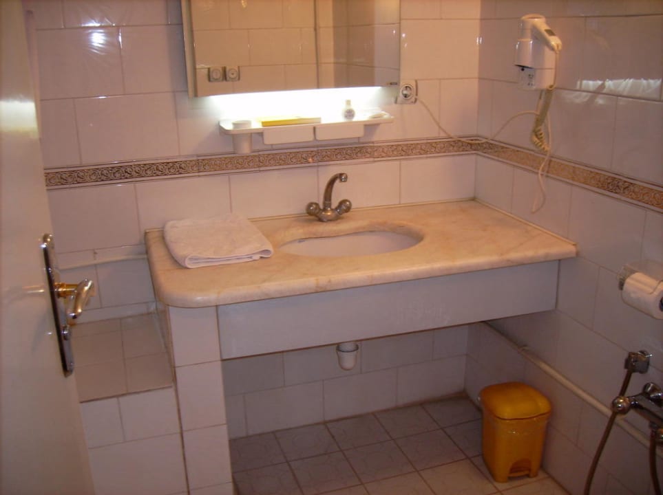 Badezimmer Shiraz International Parseh Hotel