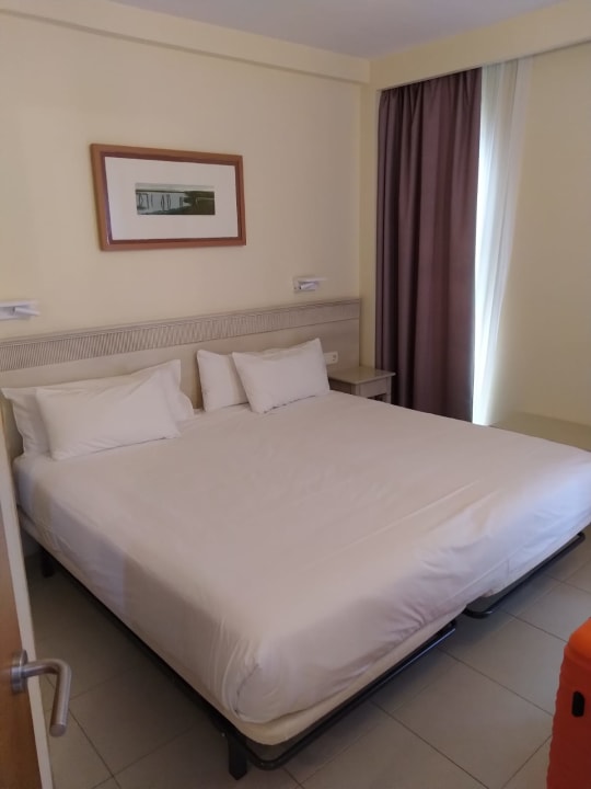 Zimmer Ilunion Sancti Petri