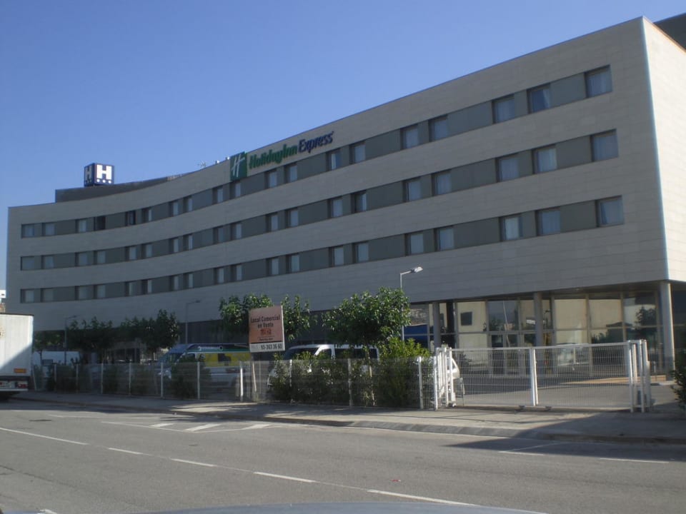 Hotel von außen Hotel Holiday Inn Express Molins De Rei