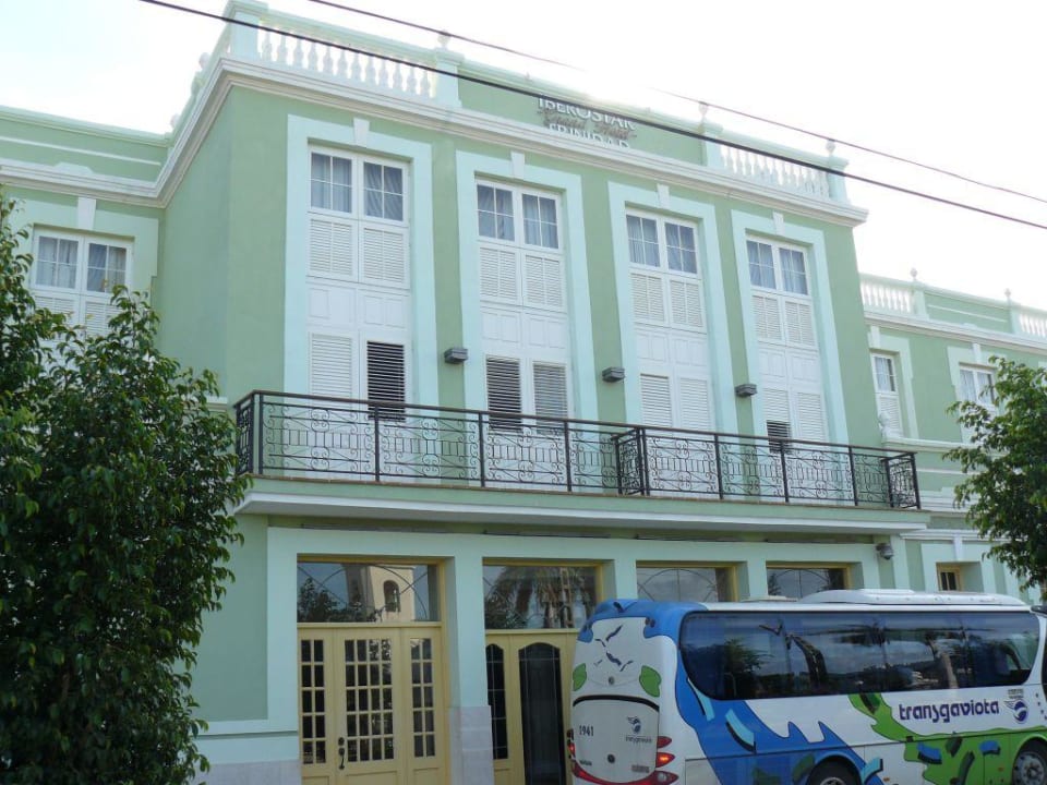 Das Hotel von aussen. Iberostar Grand Trinidad