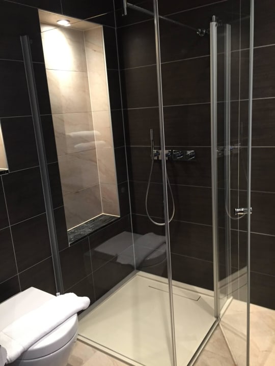 Bad 2 XO Hotels Couture