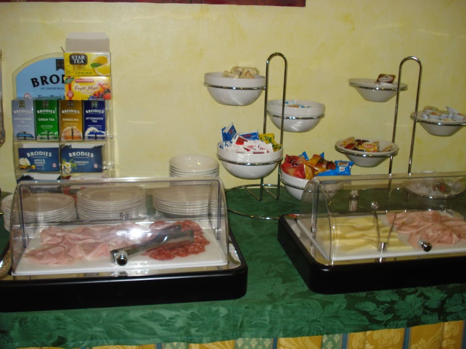 Frühstück Hotel Villa Olga