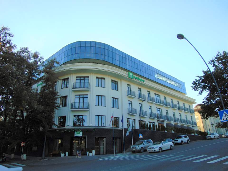 Außenansicht Holiday Inn Telavi