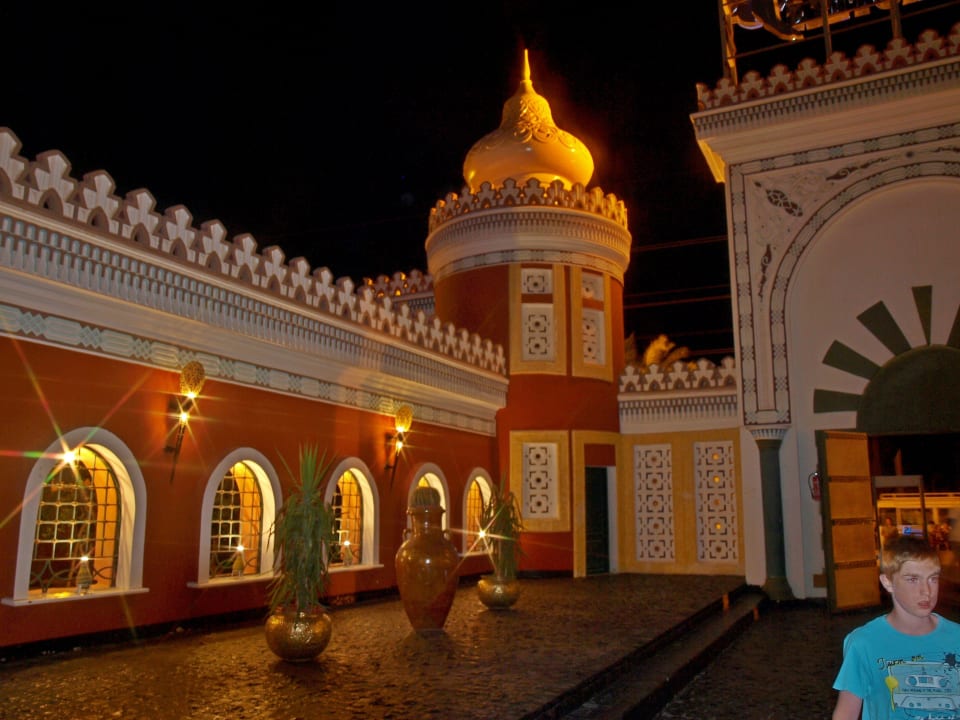 Nocą Pickalbatros Alf Leila Wa Leila Resort - Neverland Hurghada