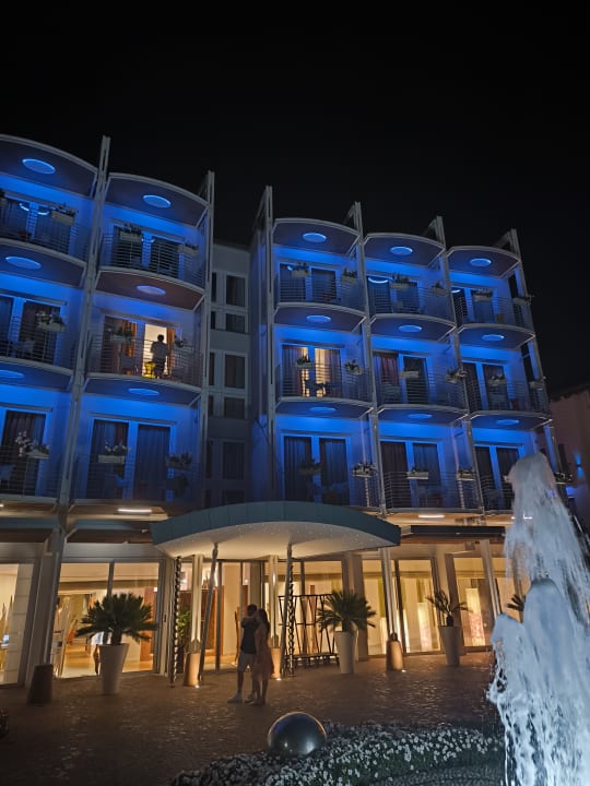 Außenansicht Color Hotel