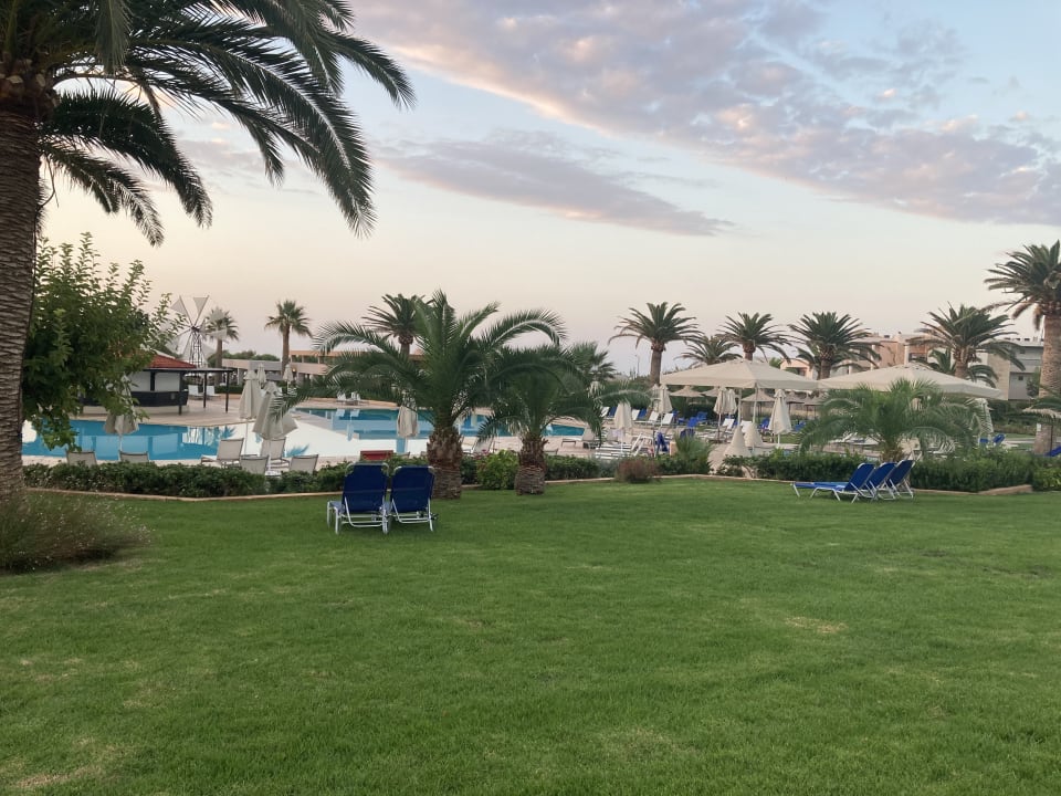 Gartenanlage Anissa Beach & Village