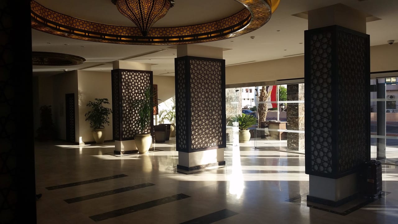Lobby des Hotels Royal Star Beach Resort