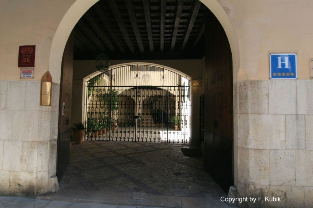 Eingang zum Palacio Hotel Palacio Ca Sa Galesa