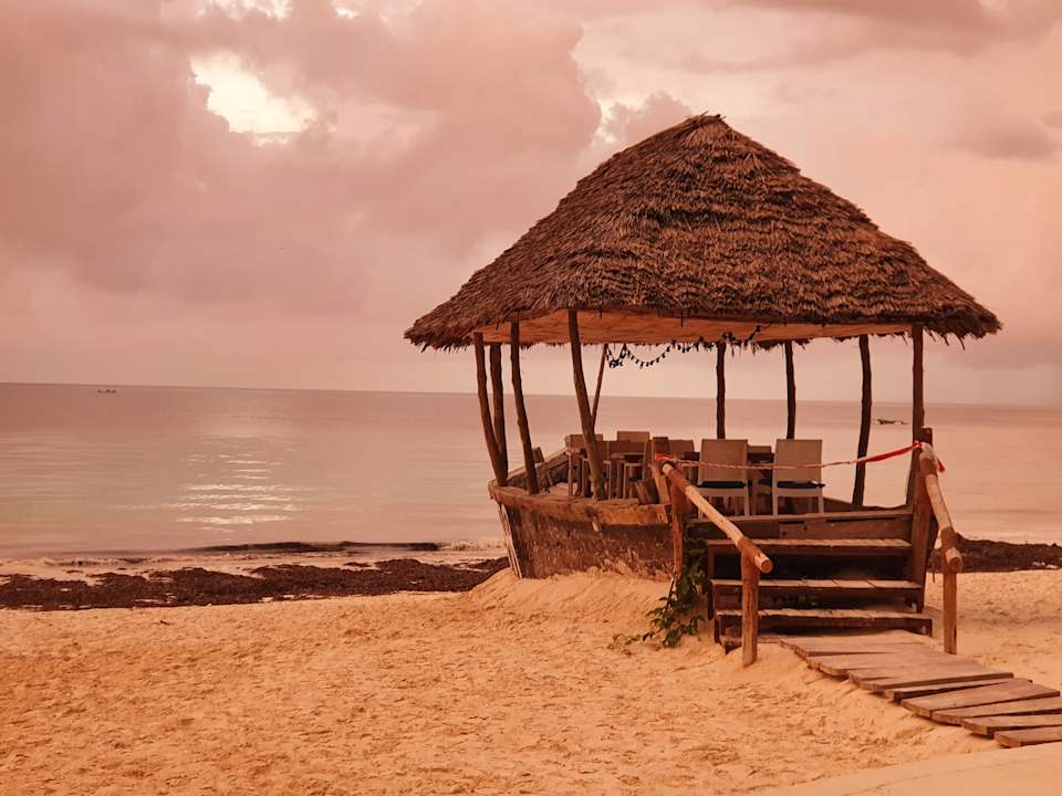 Strand Hotel Kiwengwa Beach Resort