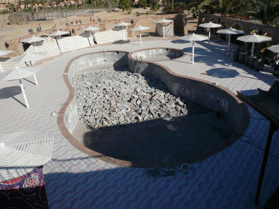 Strandpool wird neu hergestellt Utopia Beach Club