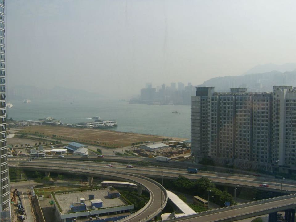 Zimmeraussicht Harbour Plaza Metropolis