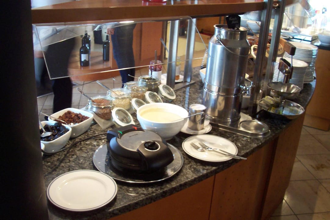 Frühstücksbüffet Hotel Baltic Stralsund