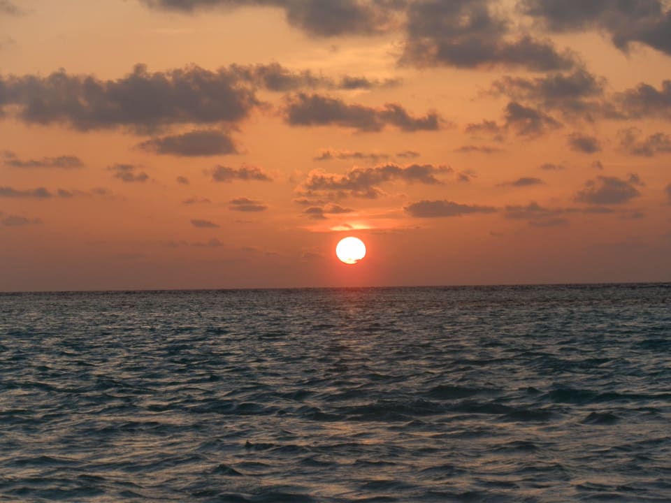 Sonnenuntergang Kuredu Island Resort & Spa