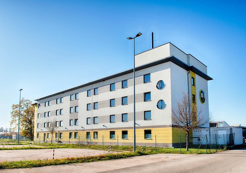 Außenansicht B&B Hotel Baden Airpark