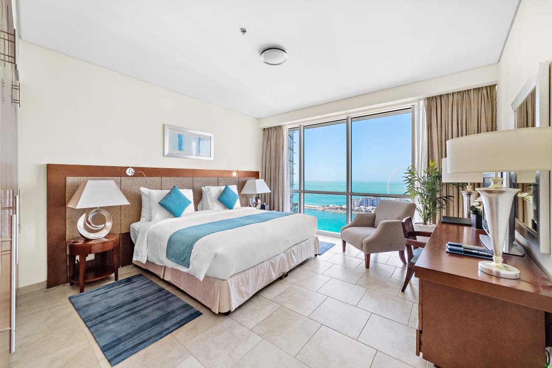 Zimmer Blue Beach Tower The Walk JBR