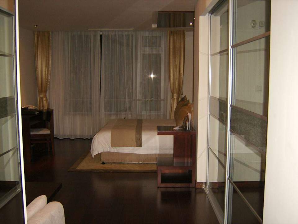 Blick ins Zimmer RAMADA Shanghai Wujiaochang Hotel