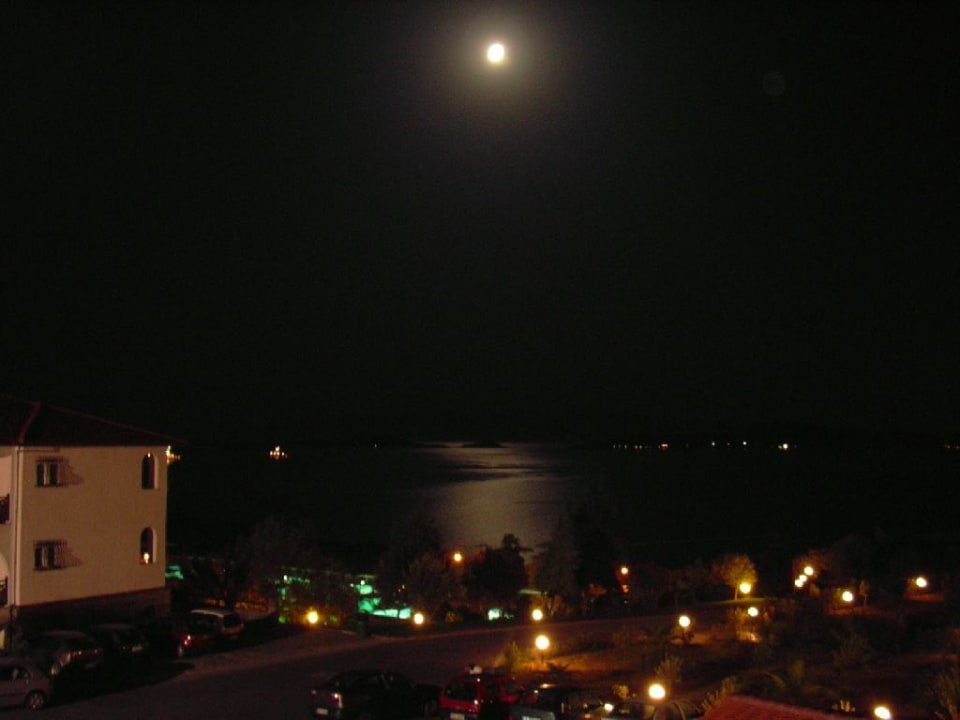 Abends im Hotel Akrathos Beach Hotel