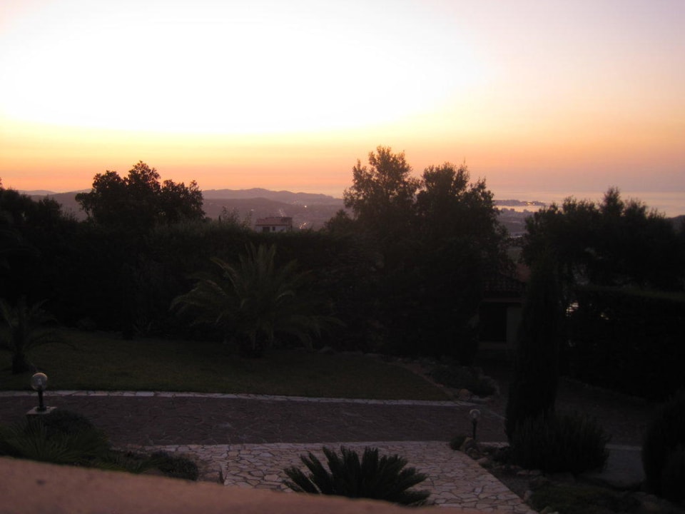 Morgens um 6 - die Sonne über Calonge/Palamos Ferienhaus Casa Jaro