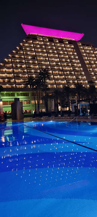 Pool Sheraton Grand Doha Resort & Convention Hotel