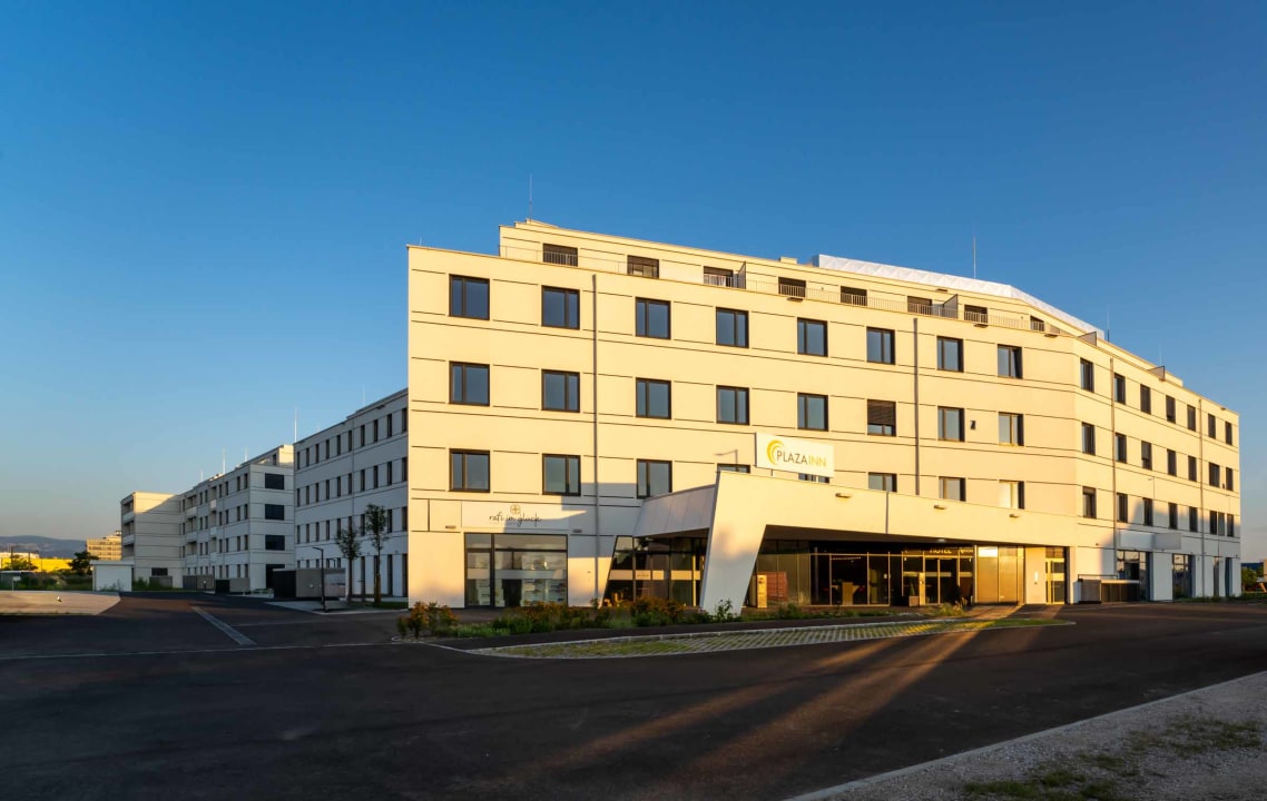 Außenansicht PLAZA INN Wiener Neustadt, BW Signature Collection