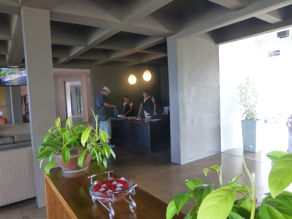 Lobby The Tourmaline