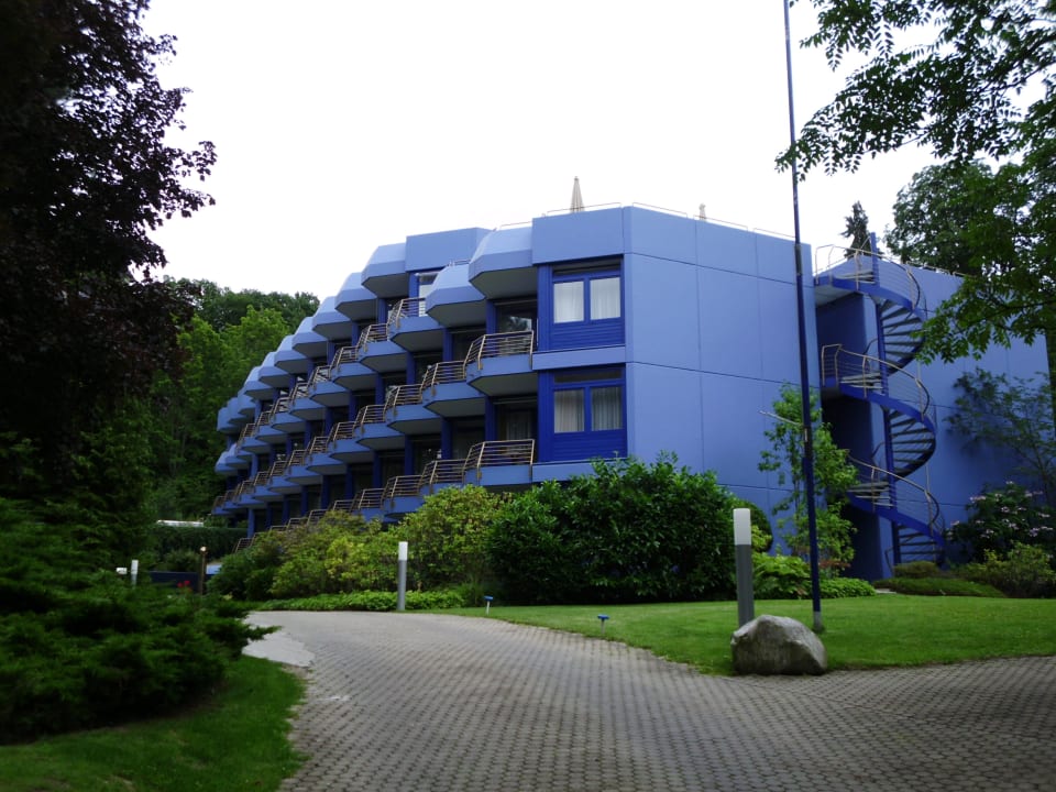 Auffahrt  Fini-Resort Badenweiler