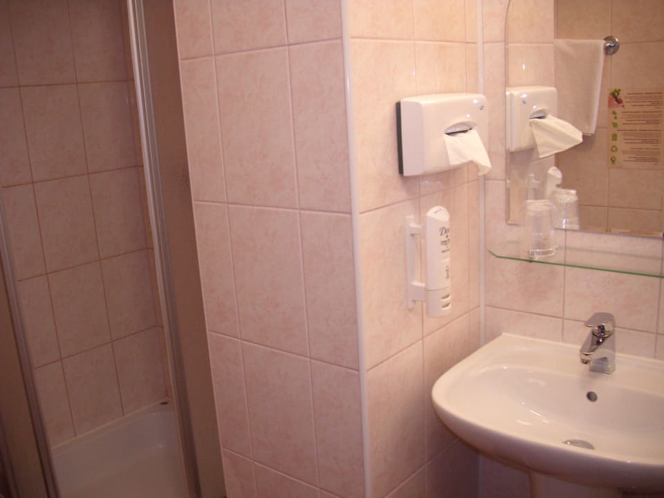 Bad Zimmer 221 Hotel Galicya