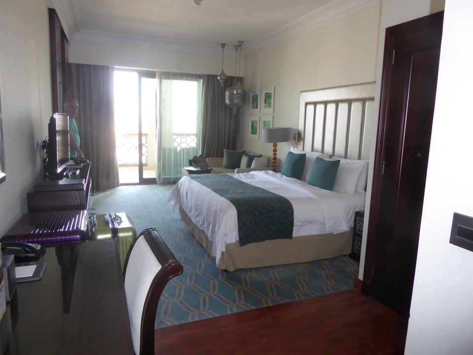 Zimmer Ajman Saray, a Luxury Collection Resort
