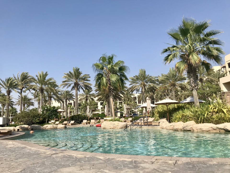 Pool Park Hyatt Abu Dhabi Hotel and Villas