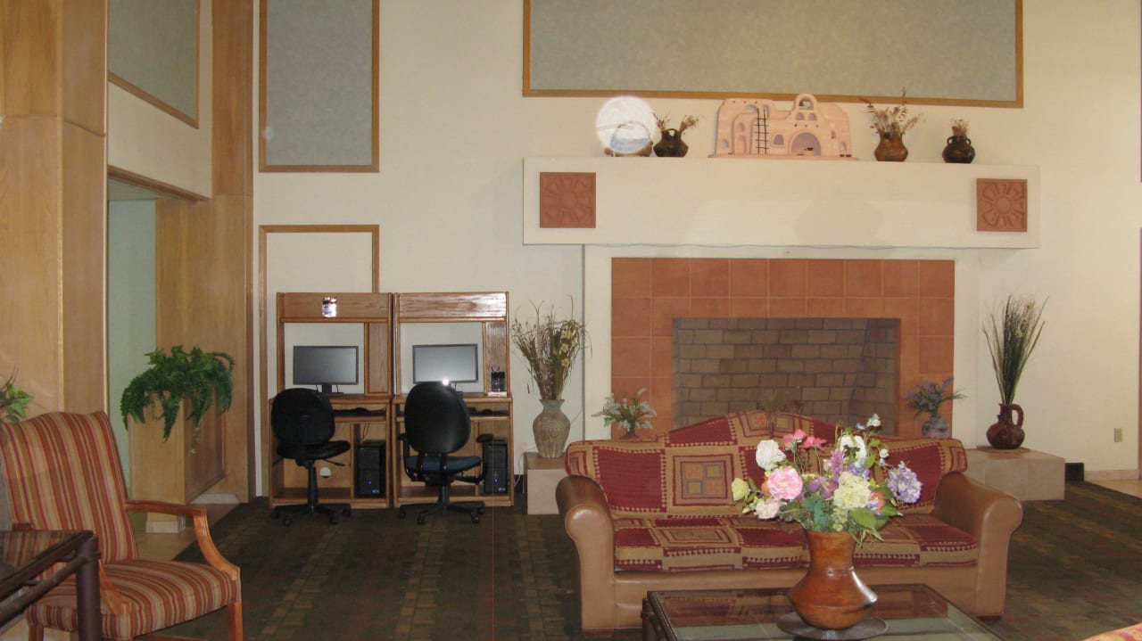 Großer Eingangsbereich Clarion Inn Page - Lake Powell