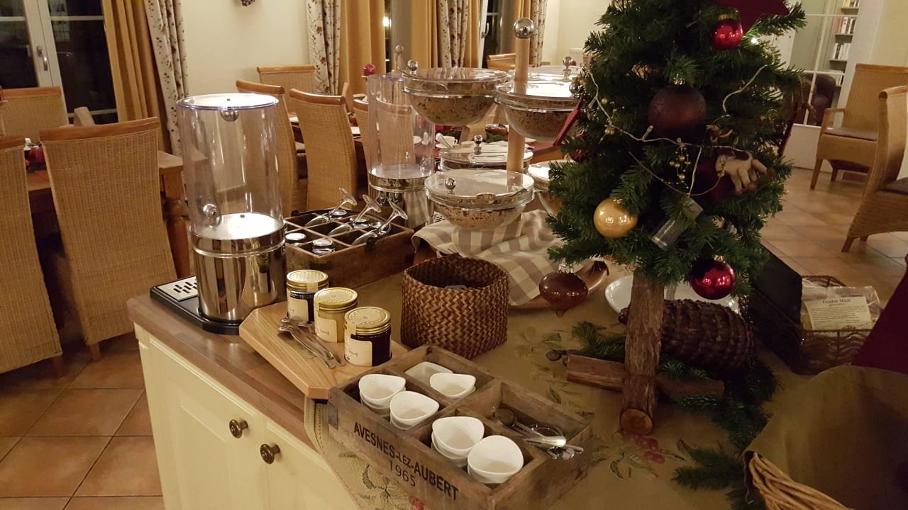 Hier wird morgens gefrühstückt Hotel Ampervilla