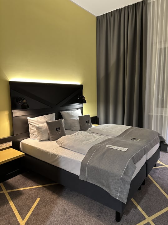 Zimmer Holiday Inn - the niu, Fury Aschheim Messe