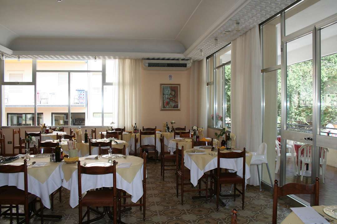 Hotel Handy Sea Cattolica Urlaub Holiday Hotel Handy Sea