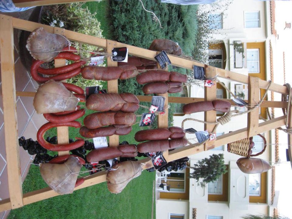 Deko am Abend des mallorcinischen Büffets blau punta reina