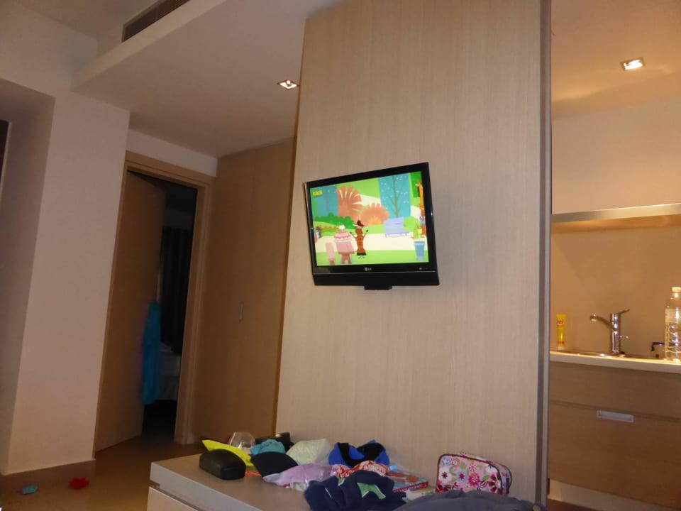 TV Atlantica Mikri Poli Crete