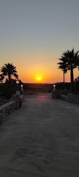 Außenansicht Hotel Kouros Palace