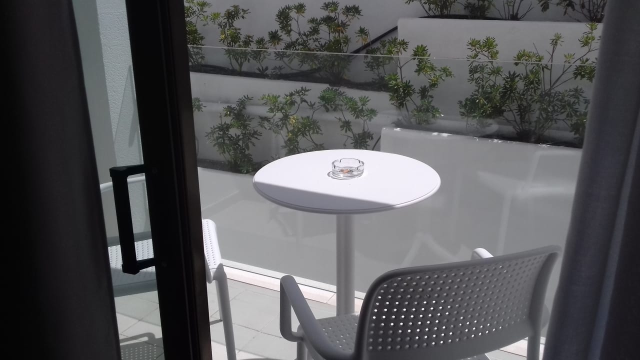 Zimmer HSM Regana - Adults Only