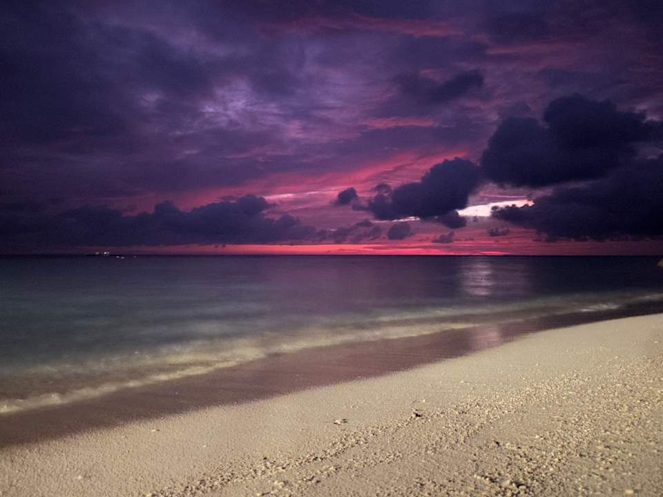 Strand Cinnamon Velifushi Maldives - Free One-Way Speedboat and 02 Kids Under 12 Stay & Dine Free
