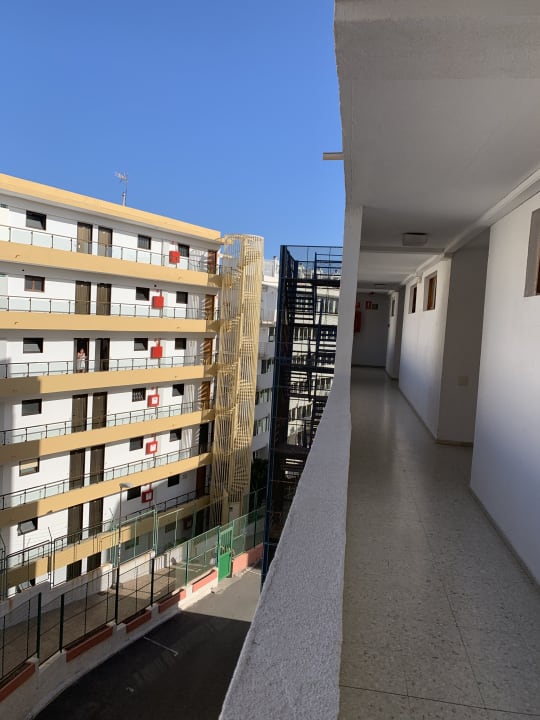 Außenansicht Hotel Amazonas