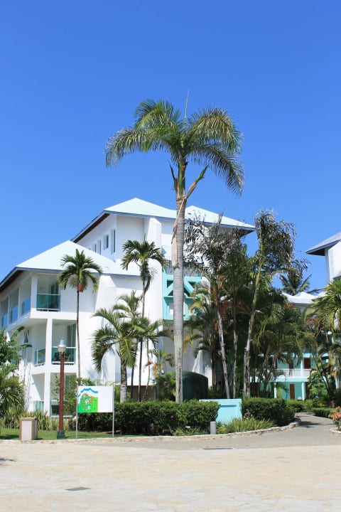 Gebäudebeispiel Grand Paradise Playa Dorada