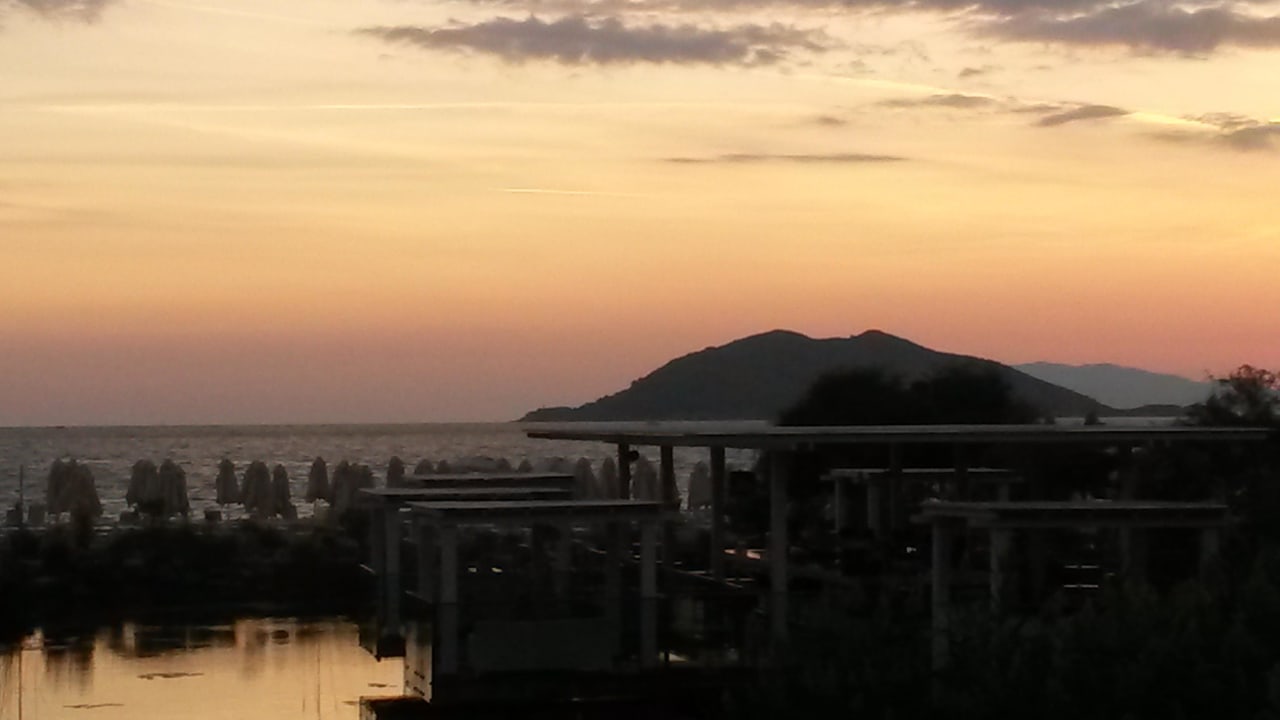 Ausblick von der Brücke Richtung Strand Jiva Beach Resort