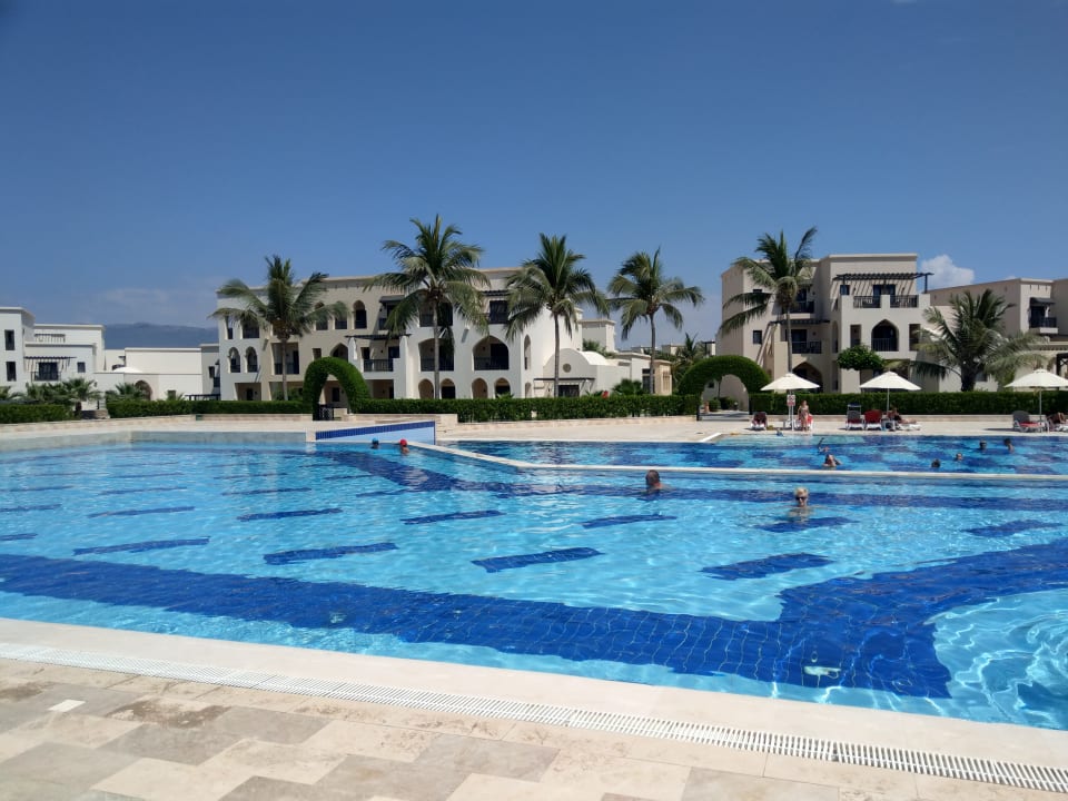 Pool Salalah Rotana Resort